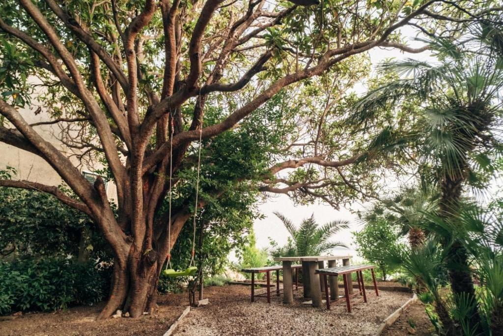 Villa Soti 米利尼 外观 照片